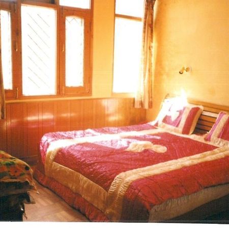 Hotel Sitara Regency Shimla Exterior photo