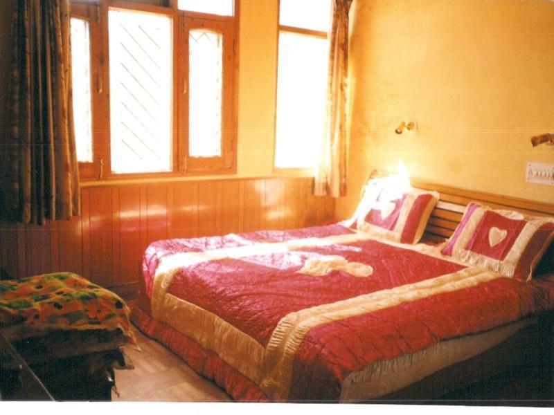 Hotel Sitara Regency Shimla Exterior photo